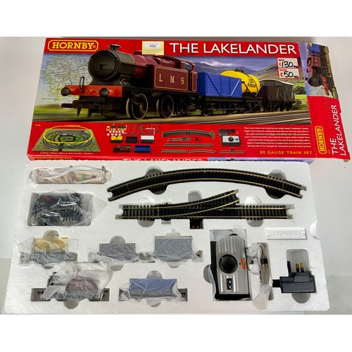 495 - HORNBY BOXED THE LAKELANDER MODEL RAILWAY TRAIN SET, R1159, APPEARS UNUSED.