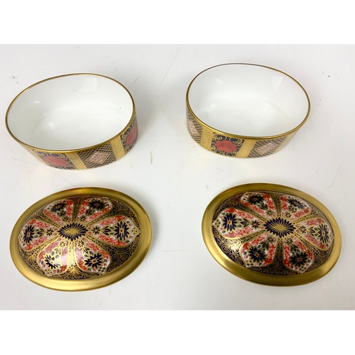 203 - TWO  ROYAL CROWN DERBY  1128 IMARI OVAL SHAPED TRINKET BOXES WITH COVERS