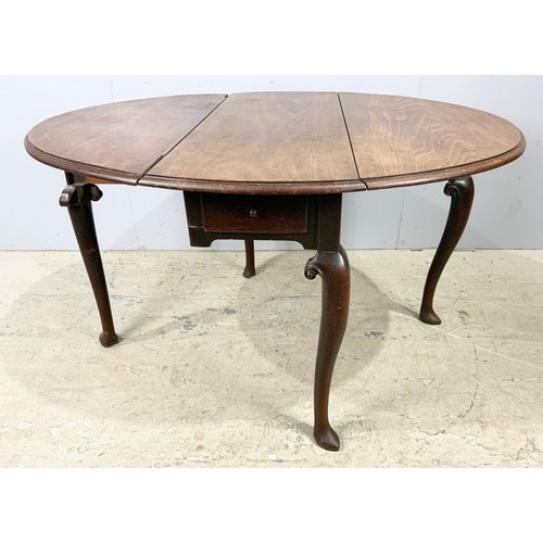 770 - MAHOGANY OVAL TOP GATE LEG DINING TABLE WITH CABRIOLE LEGS AND HOOF FEET 128cm x 105cm EXTENDED