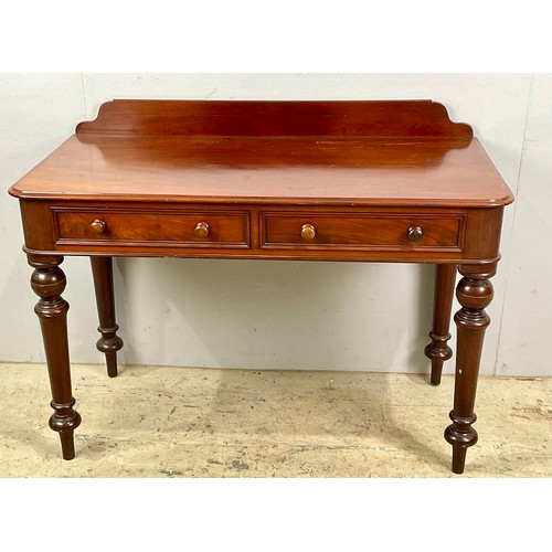 768 - MAHOGANY HALL TABLE WITH 2 DRAWERS AND TURNED LEGS, APPROX. 115 cm