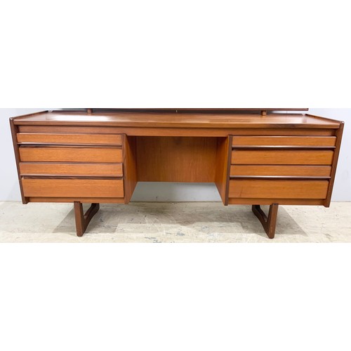 730 - WILLIAM LAWRENCE OF NOTTINGHAM TEAK DRESSING TABLE 168cm LONG