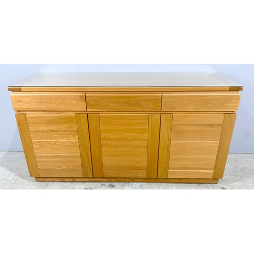 736 - MODERN LIGHT OAK SIDEBOARD 153cm LONG