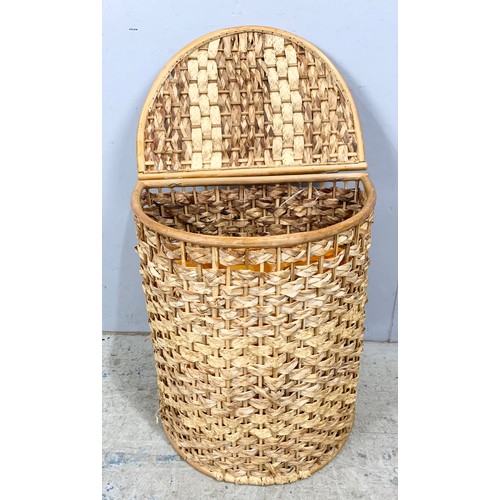 513 - LAUNDRY BASKET 52cm TALL