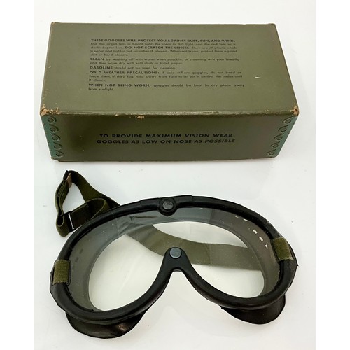 523 - BOXED SET OF GOGGLES, STOCK NO U37-G-3050