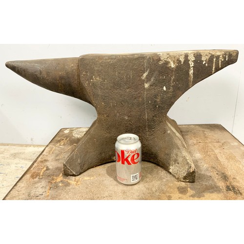 666 - ANTIQUE BLACKSMITHS ANVIL 66cm. LONG