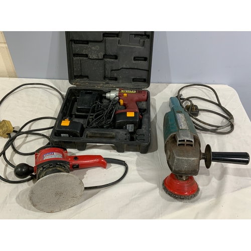 622 - CASED PERLES DRILL, SEALEY POLISHER, MATKITA DISC GRINDER & A BLACK & DECKER DISC GRINDER