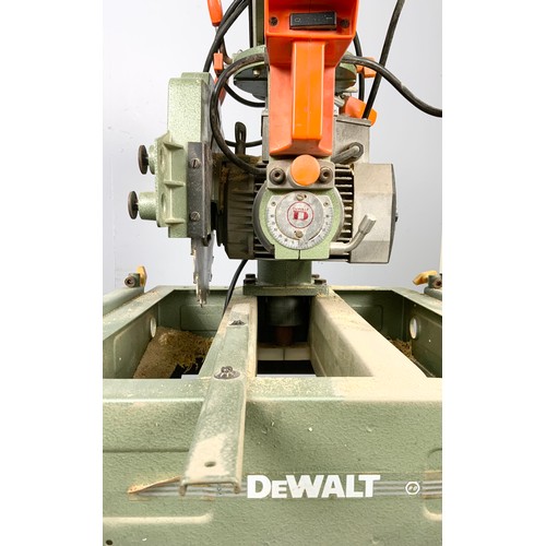 561 - DEWALT  POWER SHOP RADIAL ARM SAW ON STAND