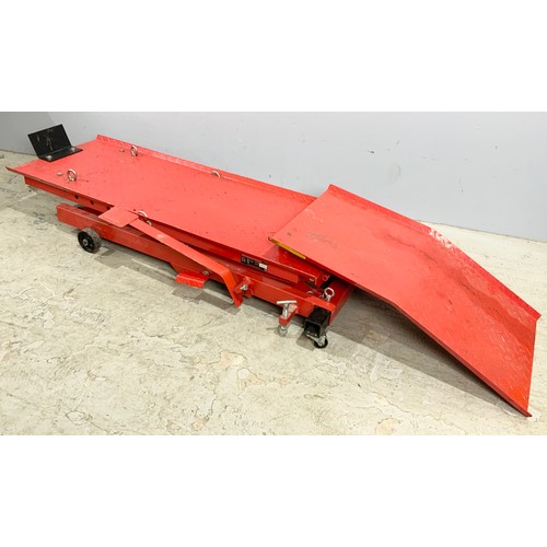 538 - SEALEY HYDRAULIC  MOTOCYCLE LIFT MODEL MC365