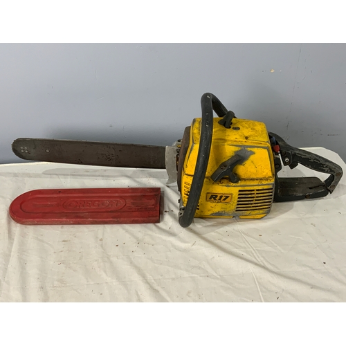 588 - PARTNER R 17 CHAIN SAW