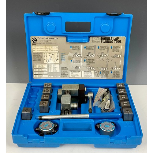 582 - SYKES-PICKAVENT LTD. 270 SERIES DOUBLE LAP FLARING TOOL IN FITTED BOX, APPEARS TO HAVE HAD LITTLE OR... 