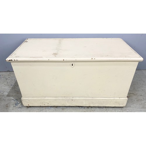 776 - PAINTED PINE BLANKET BOX WIDTH 102cm