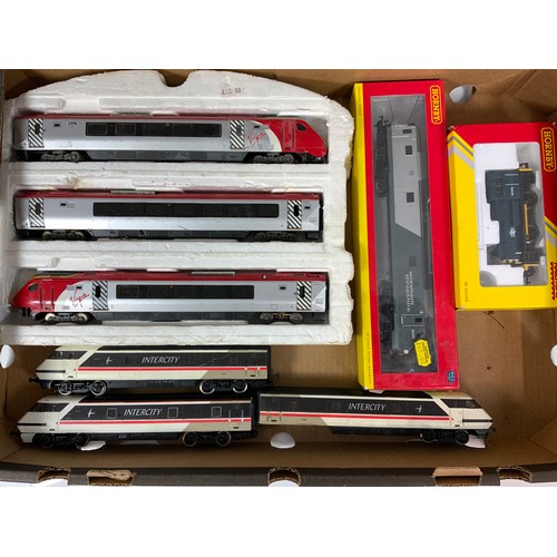 380 - BACHMANN VOYAGER, 3 CAR SET (A/F). 3 U/B MK3 DVT CARS, PLUS BOXED R4472 HORNBY DVT WREXHAM & SHROPSH... 