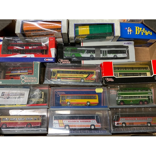 136 - 14 BOXED MODEL BUSES, INC OOC FUSION, OOC, CORGI METROBUS, BRITBUS, & CORGI NEW ROUTEMASTER