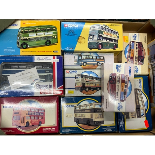 143 - TRAY OF 14 BOXED CORGI BUSSES, CLASSICS, METROBUS, BUSES IN BRITAIN, CONNOISSEUR COLLECTION.