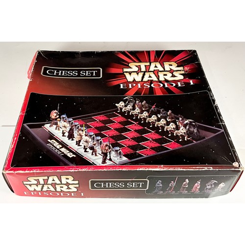 40 - BOXED STAR WARS EPISODE 1 CHESS SET