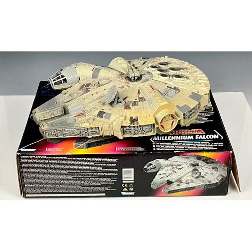 29 - BOXED 1995 STAR WARS MILLENIUM FALCON A/F