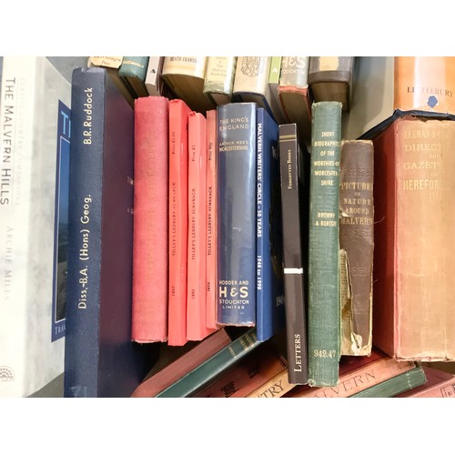 121 - TRAY OF BOOKS ON MALVERN & LOCAL TOWNS ETC