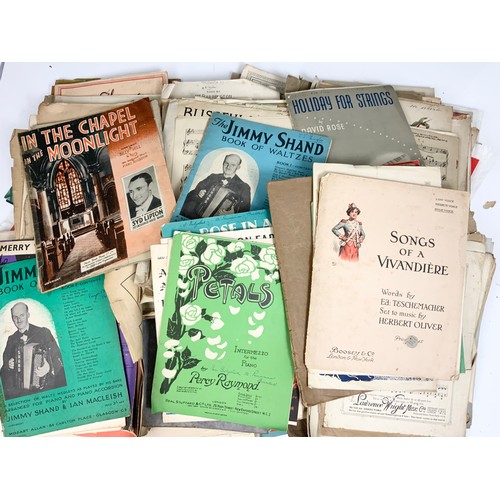 102 - LARGE QUANTITY OF SHEET MUSIC 1 TRAY