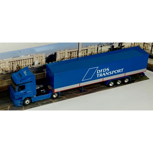 162 - A SCHUCO COMPANY PROMOTIONAL MODEL OF DFDS TRANSPORT JUNIOR TRUCKS 1:43 MB AXOR JUMBO, A RARE MODEL