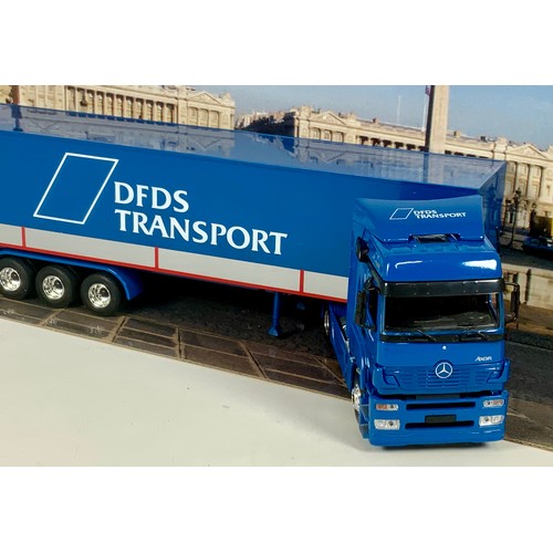 162 - A SCHUCO COMPANY PROMOTIONAL MODEL OF DFDS TRANSPORT JUNIOR TRUCKS 1:43 MB AXOR JUMBO, A RARE MODEL