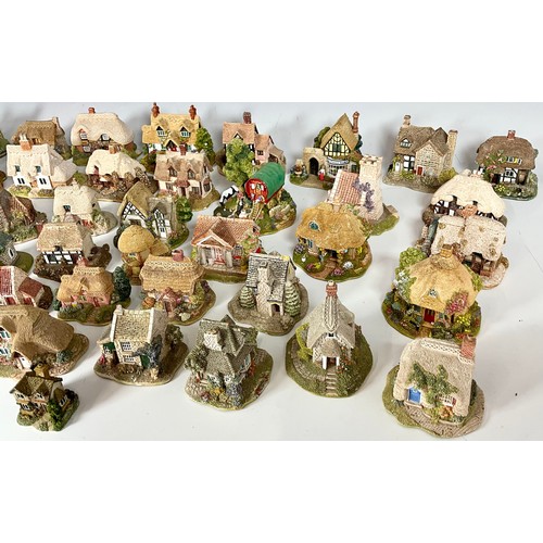 155 - QUANTITY OF UNBOXED LILLIPUT LANE MODEL COTTAGES AND BUILDINGS