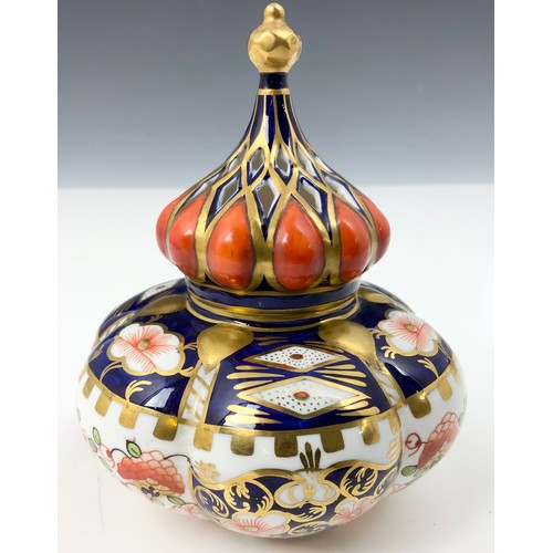 161 - ANTIQUE ROYAL CROWN DERBY IMARI PATTERN  HEXAGONAL LOBED VASE WITH PIERCED COVER 14cm TALL