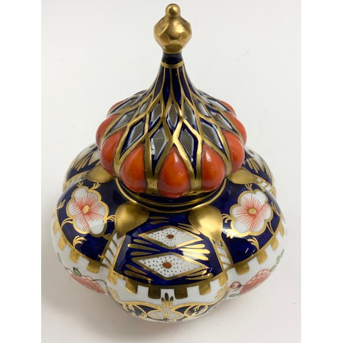 161 - ANTIQUE ROYAL CROWN DERBY IMARI PATTERN  HEXAGONAL LOBED VASE WITH PIERCED COVER 14cm TALL