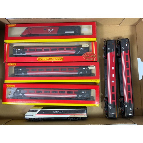 447 - HORNBY MK2/3 SELECTION, R4147B VT DVT 82110, R4096 VT MK3 11011, R4097C 12104, R4097B, 12154, PLUS 1... 