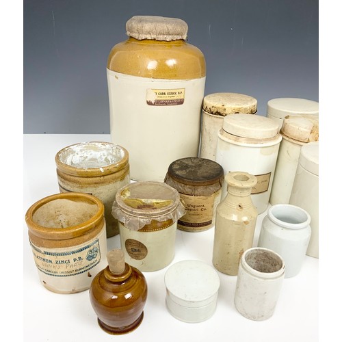 250 - QUANTITY OF CERAMIC VINTAGE CHEMIST JARS INC SALT GLAZED 1 TRAY