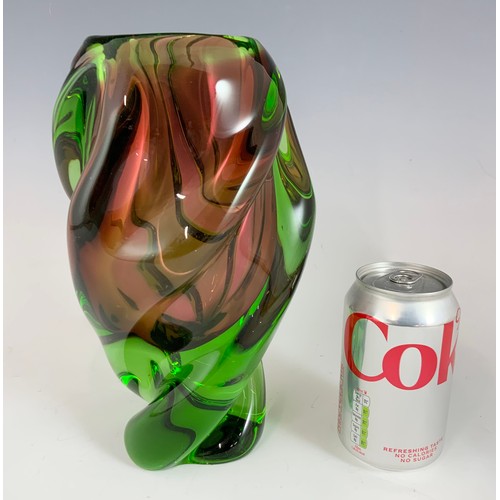 252 - HEAVY STUDIO GLASS VASE 25cm TALL