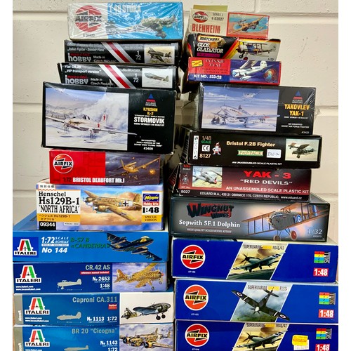 62 - 20 x PLASTIC MODEL KITS WAR PLANES INC AIRFIX, ITALIERI, HASEGAWA