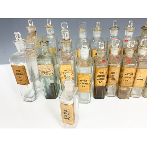 312 - QUANTITY OF VINTAGE RECTANGULAR  CHEMIST GLASS BOTTLES/ JARS ADVISED FROM MANDERS CHEMIST MALVERN