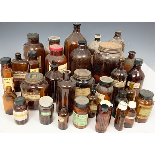 310 - QUANTITY OF BROWN GLASS CHEMIST / APOTHECARY JARS & BOTTLES ADVISED  FROM MANDERS CHEMIST MALVERN