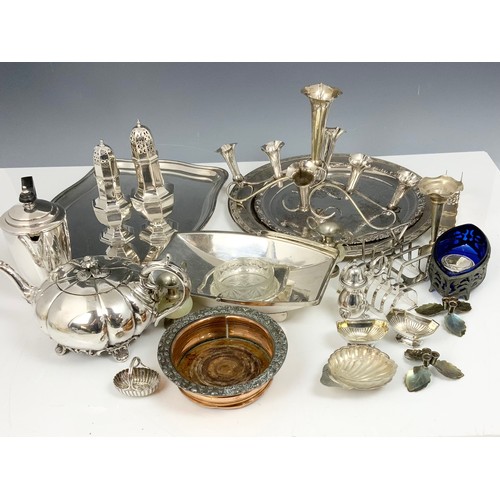 345 - SILVER PLATED WARE INC MELON SHAPED TEAPOT, SUGAR SIFTERS ETC 1 TRAY