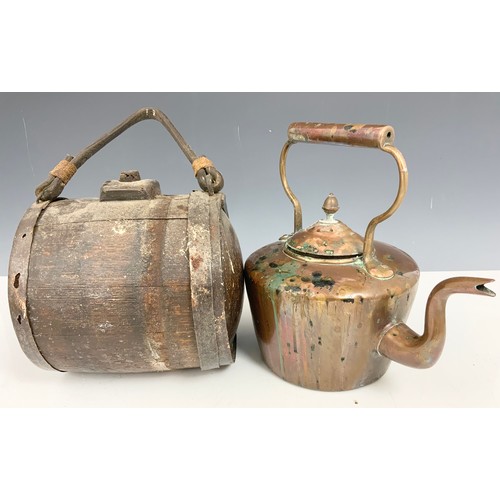 355 - VINTAGE WOODEN COSTEL,  COPPER KETTLE SET OF BRASS WEIGHTS AND HORSE BRASSES