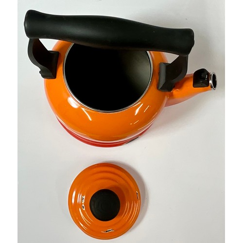 358 - LE CRUESET BURNT ORANGE, 2 CASSEROLE DISHES, 2 SAUCEPANS AND A KETTLE