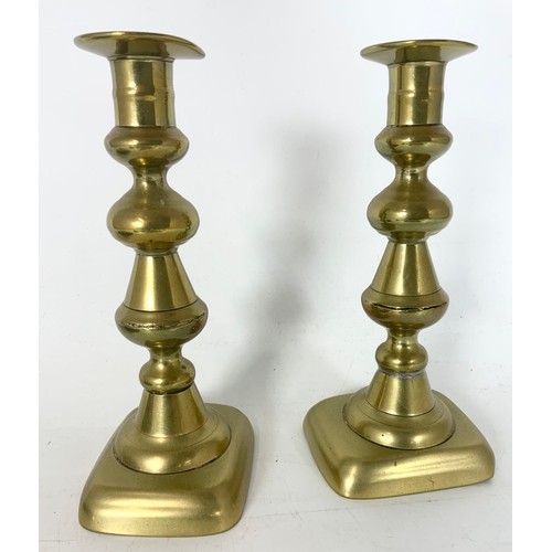 407 - OAK CASED BAROMETER, MIXED SILVER PLATED CUTLERY, PAIR OF BRASS CANDLESTICKS WITH PUSHERS