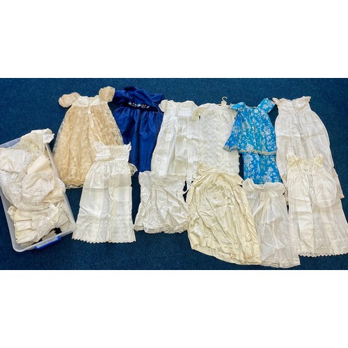 434 - QTY. MISC. ANTIQUE AND OTHER CLOTHES, SOME DOLLS CLOTHES, CHRISTENING DRESS ETC.