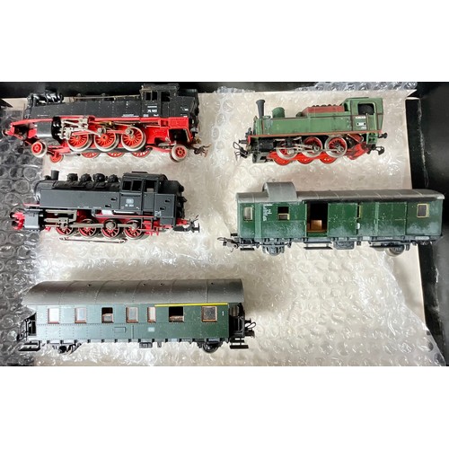 368 - CONTINENTAL MODEL RAILWAY, U/B DB 2-6-2 75 582, 0-6-0 VT 1502 TANK LOCOMOTIVE, MARKLIN 3R 0-8-0 TANK... 