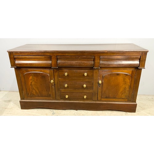 667 - MAHOGANY DRESSER BASE / SIDEBOARD WIDTH 165cm