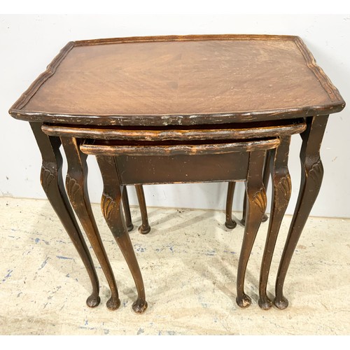 643 - NEST OF 3 MAHOGANY TABLES ON SLENDER LEGS