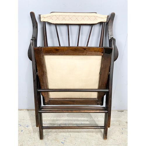 674 - LATE 19TH CENTURY FOLDING CAMPAIGN CHAIR