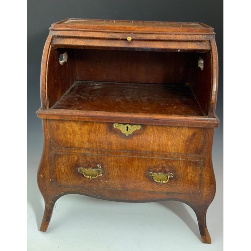 676 - MAHOGANY BOMBE COMMODORE / POT CUPBOARD  WITH RISING FLAP & DUMMY DRAWERS 67cm TALL