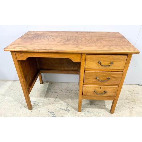 613 - DESK WITH  3 DRAWERS 100cm x 55cm