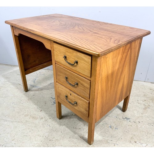 613 - DESK WITH  3 DRAWERS 100cm x 55cm