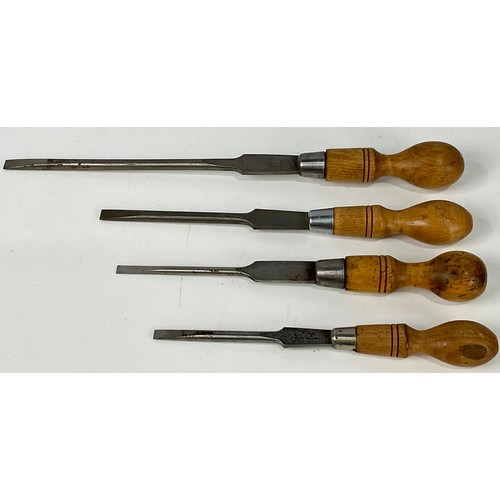 481 - 4 VINTAGE SCREWDRIVERS