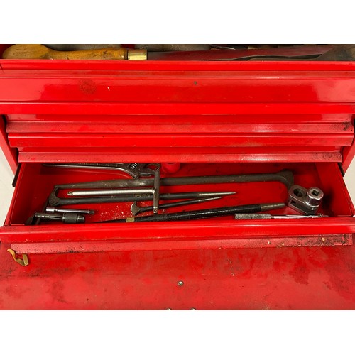 526 - METAL TOOL BOX AND CONTENTS