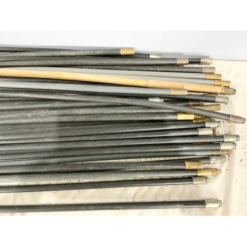 558 - LARGE QUANTITY OF  DRAINAGE  / CHIMNEY RODS