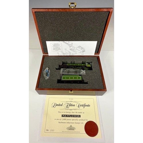 488 - BACHMANN LIMITED EDITION CASE BOXED, LNER B1, 4-6-0 1306 MAYFLOWER, CERTIFICATE 1303 OF 2000