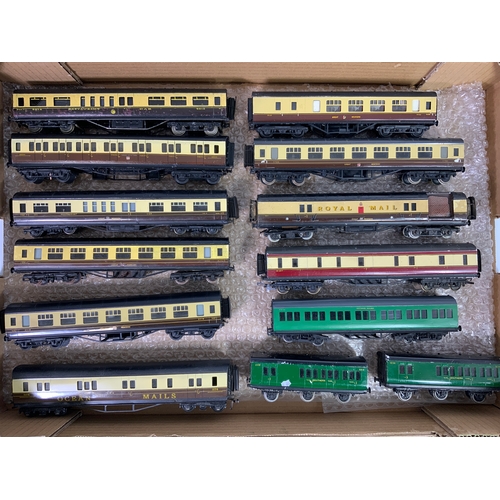 414 - EXLEY & OTHER, COLLECTION OF 9 GWR COACHES, 1 BR WR, & 2 SOUTHERN 6 WHEEL COACHES